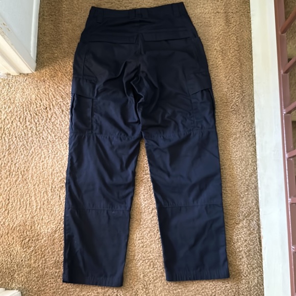 Law enforcement men’s tactical cargo pants in navy blue color size 30 x 30 - Picture 6 of 11